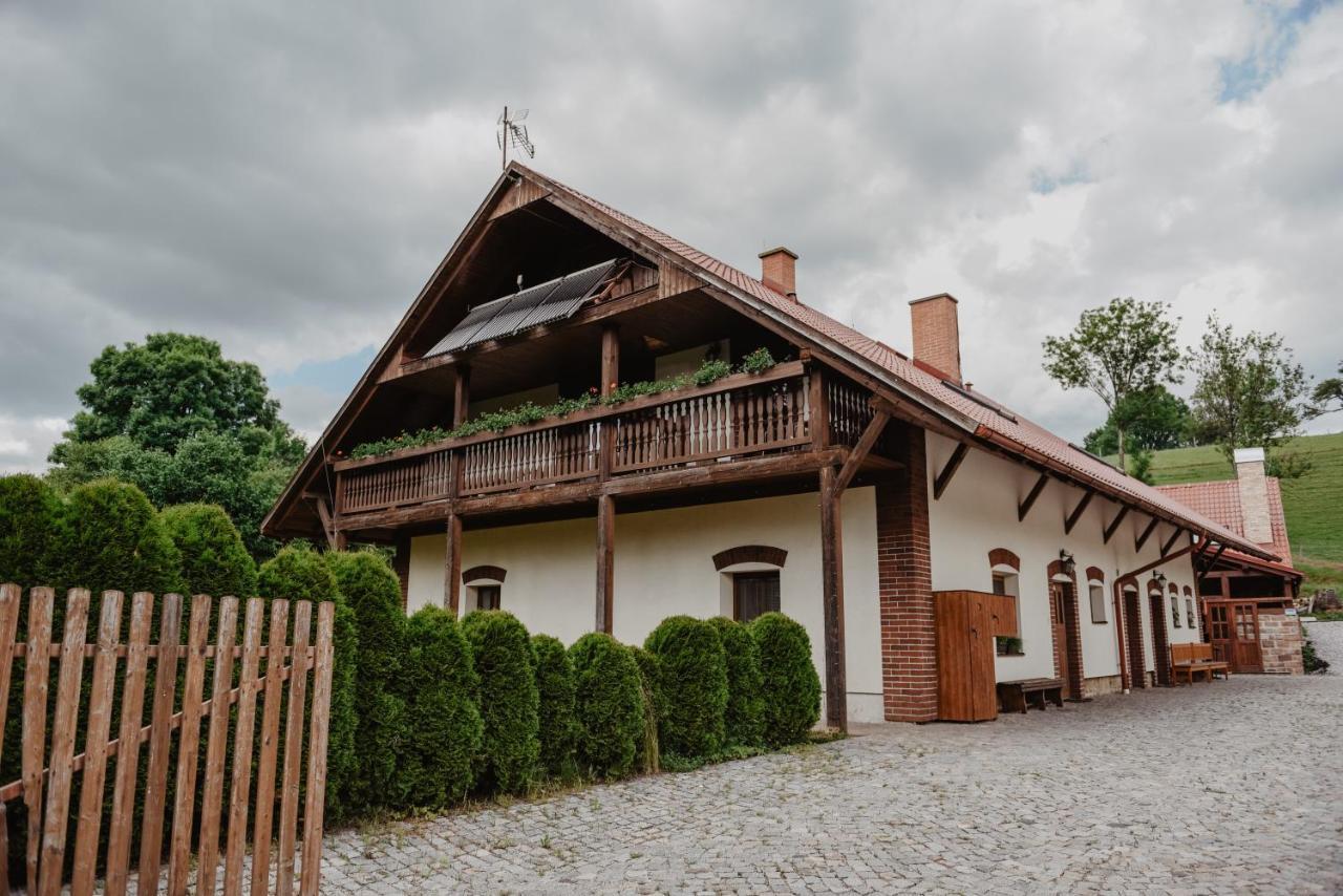 Penzion U Skutilu Pilníkov Exteriör bild